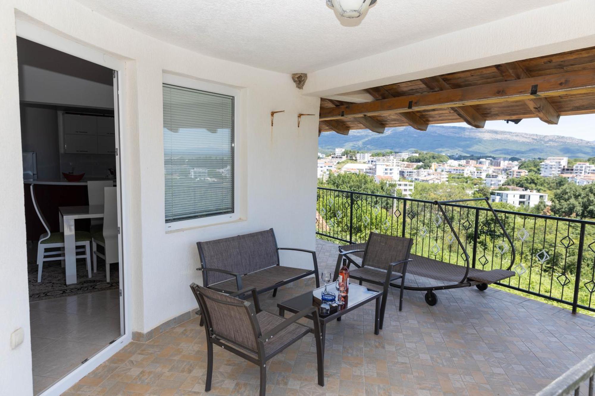 Guest House Aldin Ulcinj Exterior photo