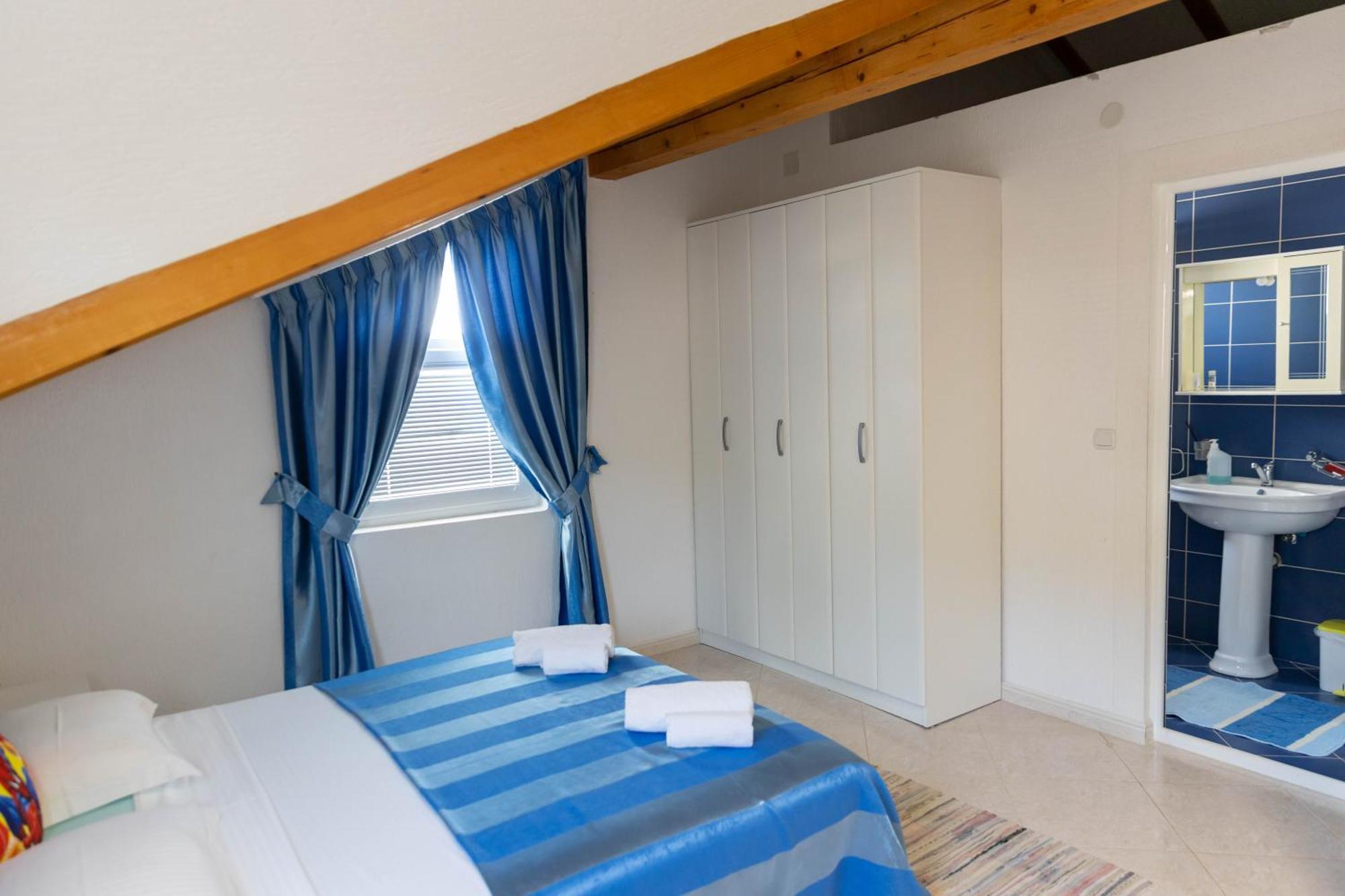 Guest House Aldin Ulcinj Exterior photo