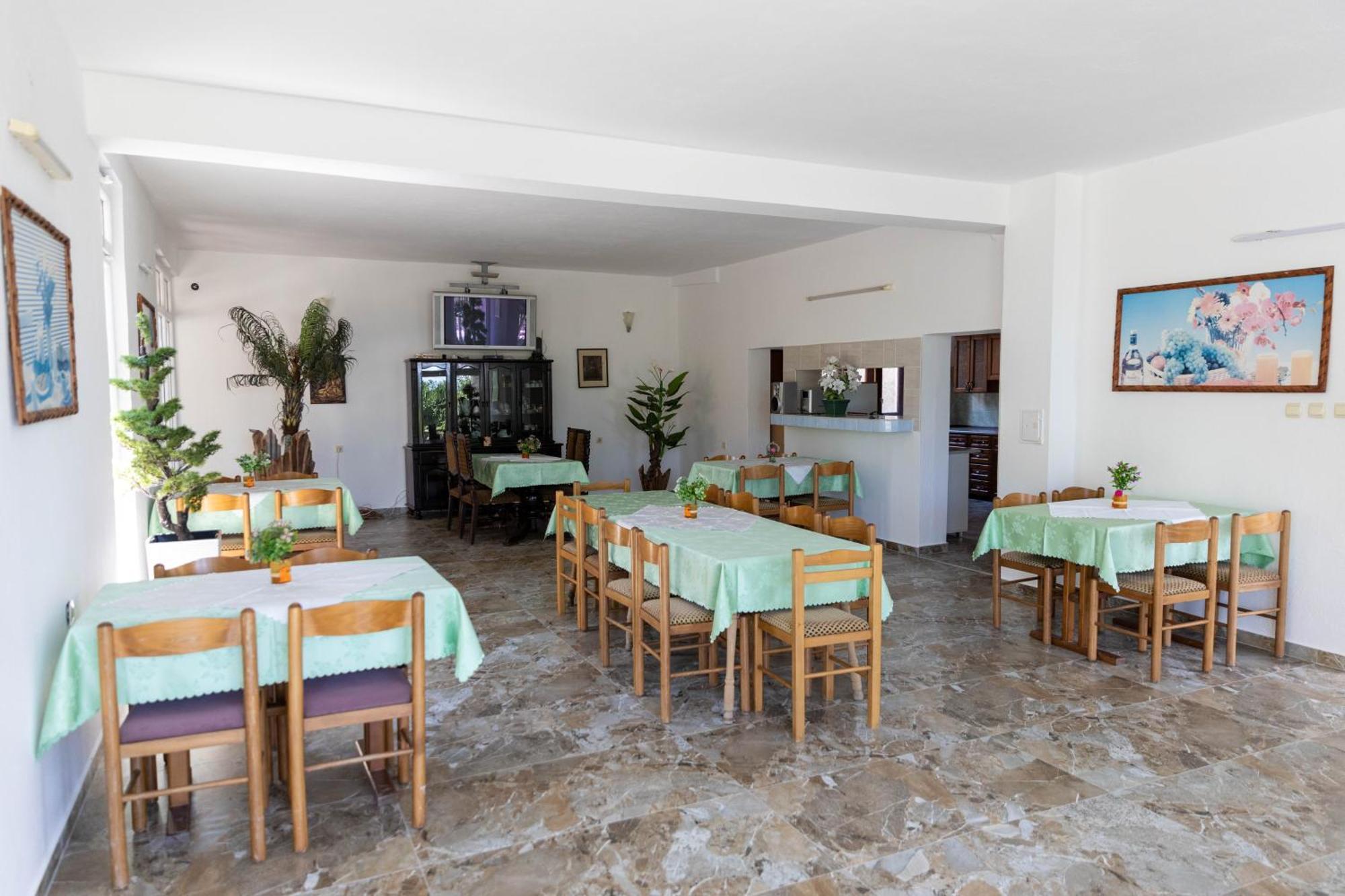 Guest House Aldin Ulcinj Exterior photo