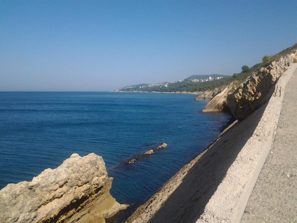 Guest House Aldin Ulcinj Exterior photo