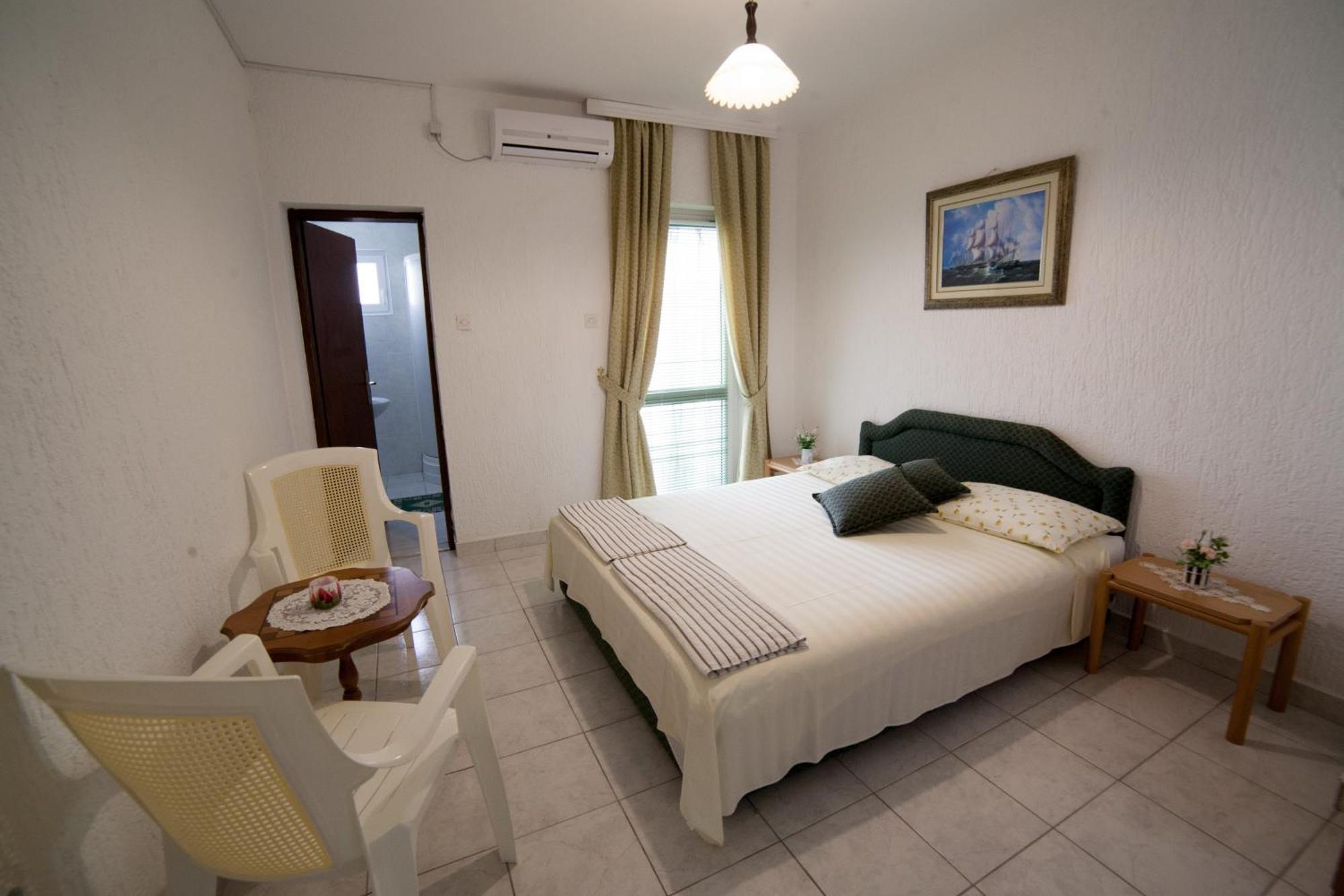 Guest House Aldin Ulcinj Exterior photo