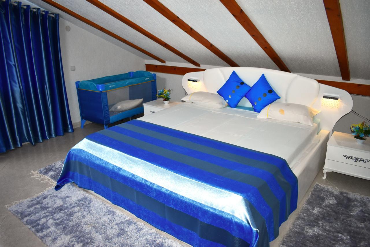 Guest House Aldin Ulcinj Exterior photo